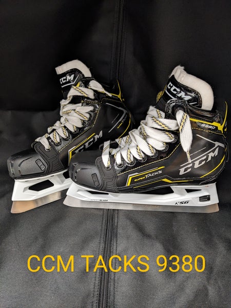 Junior New CCM Super Tacks 9380 Hockey Goalie Skates Regular Width Size 5
