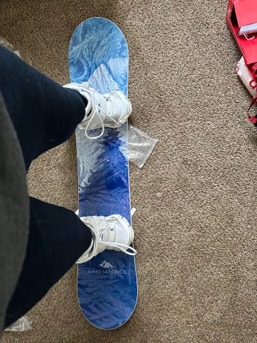 Used Unisex Snowboard All Mountain With Bindings Medium Flex Directional