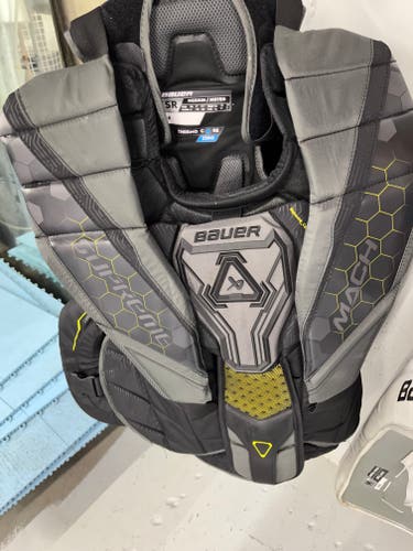 Used Medium Bauer Mach Goalie Chest Protector