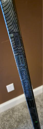 Senior New Right Handed CCM Trigger 6 Pro Hockey Stick P29