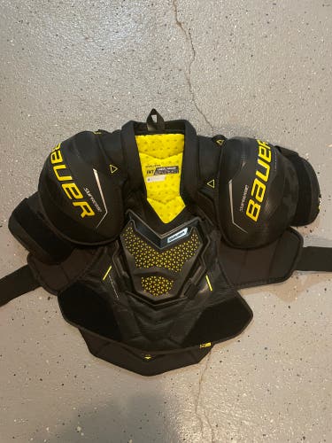 Used Large Bauer Supreme 3S Pro Shoulder Pads