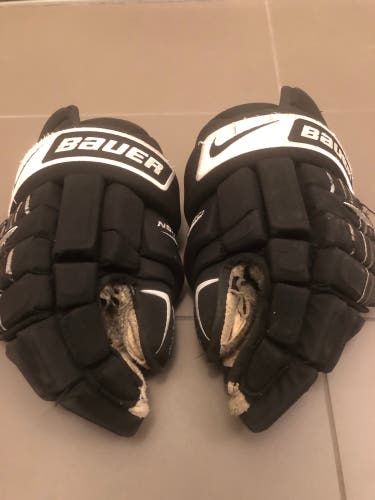 Bauer Pro Roll Hockey Gloves