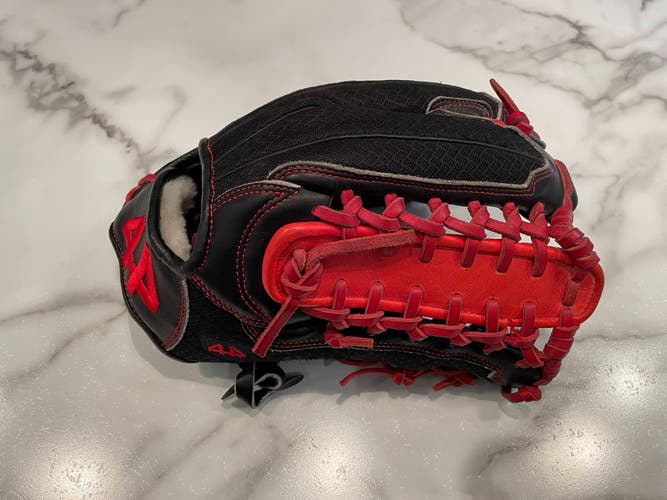 44 Pro Signature Series 13"