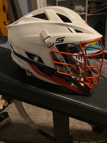 *LIKE NEW* Cascade S