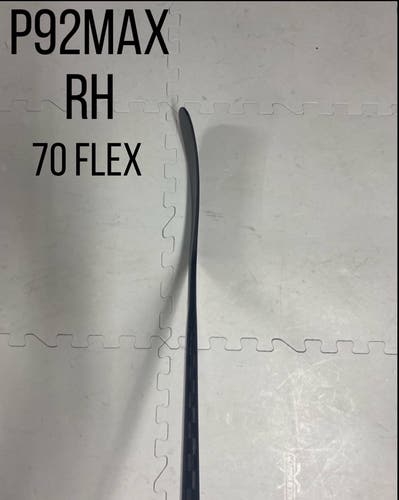 Senior(1x)Right P92M 70 Flex ProBlackStock™ Unbranded Blackouts Pro Stock Nexus Hockey Sticks