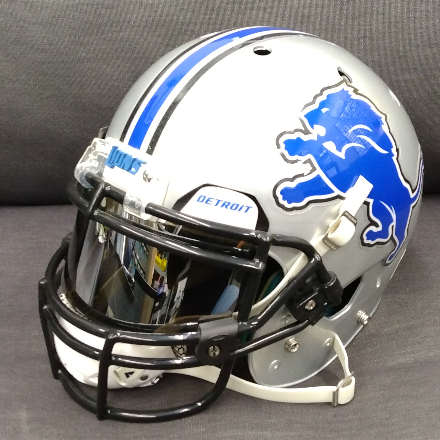 The Detroit Lions Are Wheeling Out a New Helmet, With Shades of