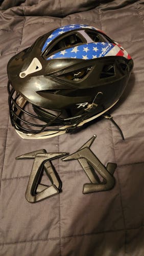 Used Cascade R Helmet - Black