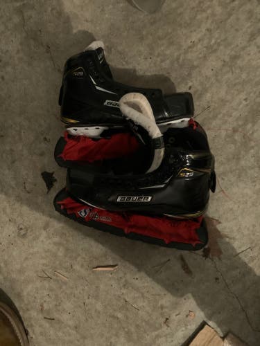 Used Bauer Regular Width  Size 8.5 Supreme S190 Hockey Goalie Skates