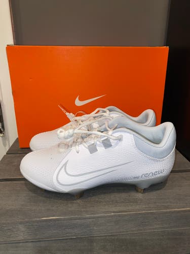 Nike Hyperdiamond 4 Pro Women's Softball Spikes