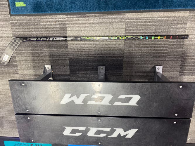 Senior Left Hand P92M  Ag5nt Hockey Stick