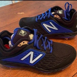 Black and Blue New Size 7.0 (Women's 8.0) New Balance 3000v5