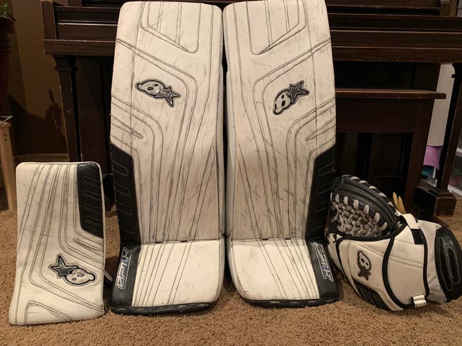 Brians Optik Goalie Equipment