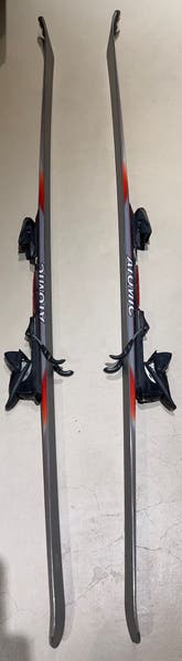 Atomic Beta Carv 8 18 Used All Mountain With Bindings Skis