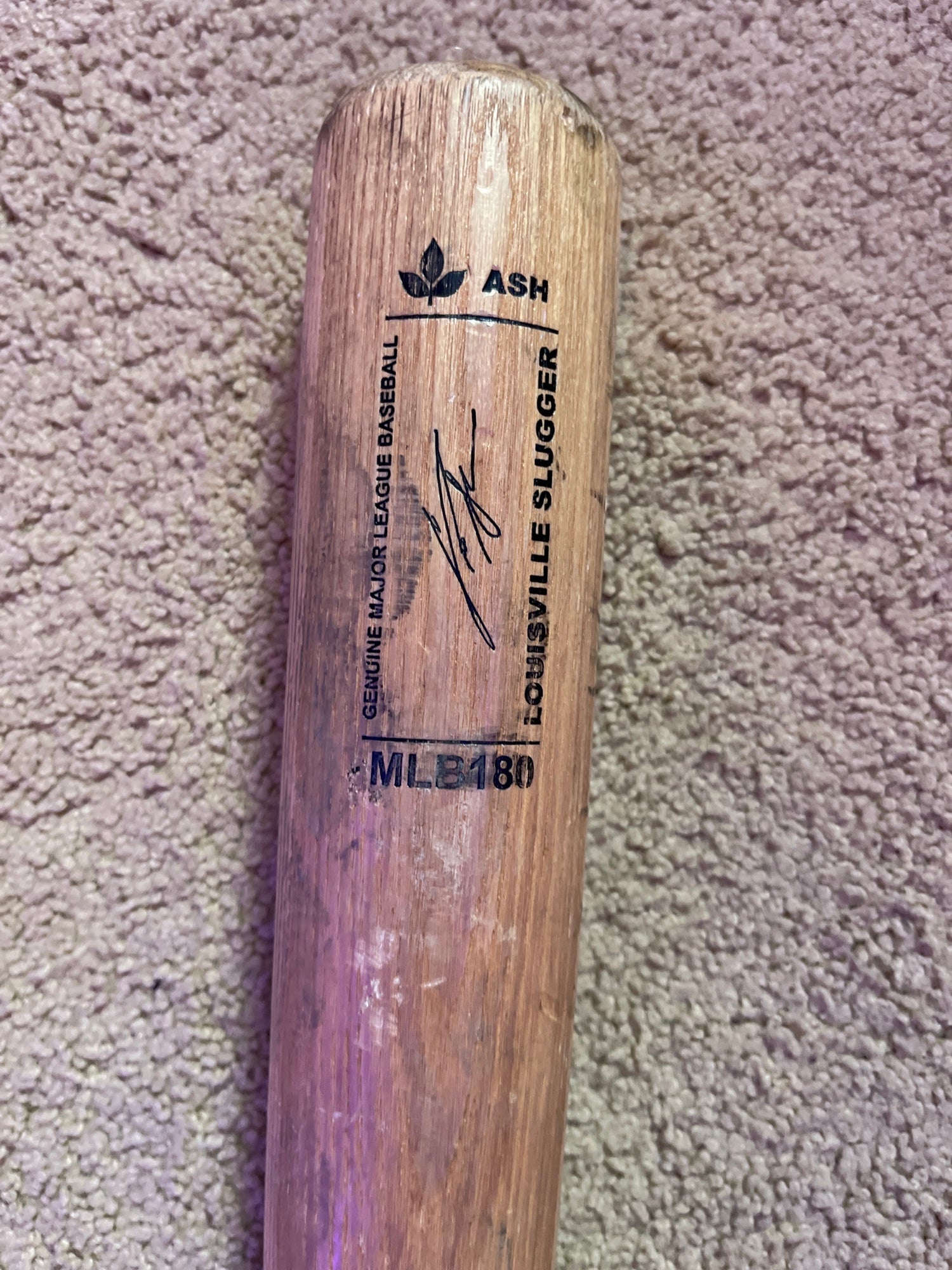 Louisville Slugger MLB180, 33 Wooden Baseball Bat 