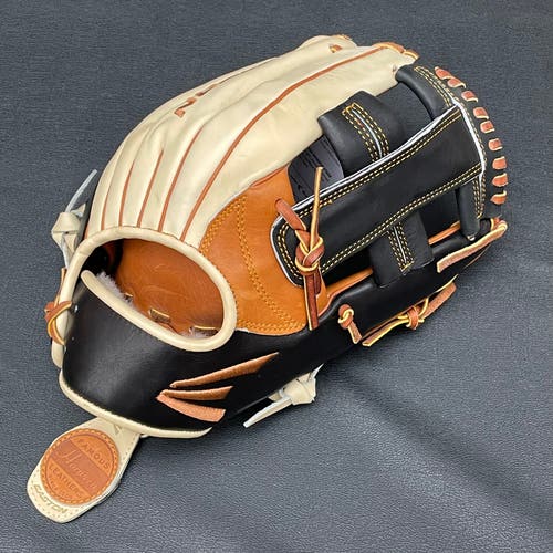New Easton Pro Collection Hybrid 11.75" C32 Pattern Baseball Glove