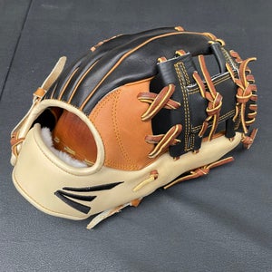 Easton 11.5” Pro Collection Hybrid Baseball Glove