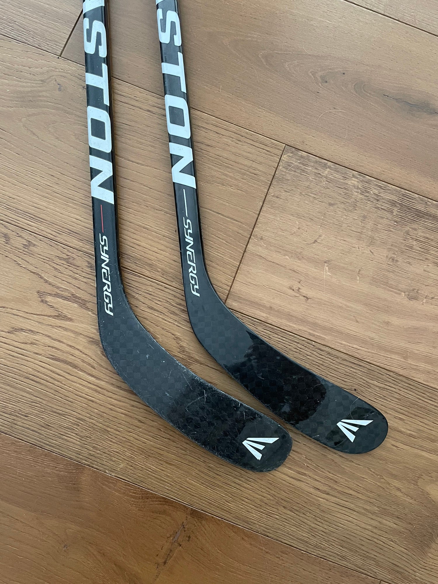 Easton JR Synergy hockey sticks