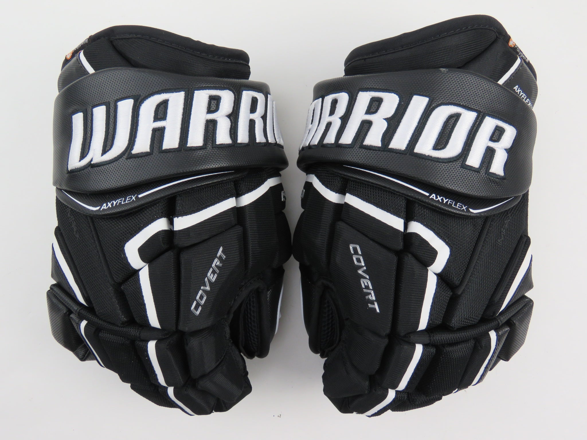 The Covert QR5 Pro Gloves in :09 #hockeygear #hockeygloves