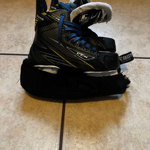 Used CCM  Size 2 Tacks 4092 Hockey Skates