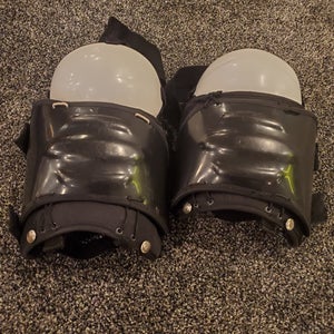 Used hockey knee protectors