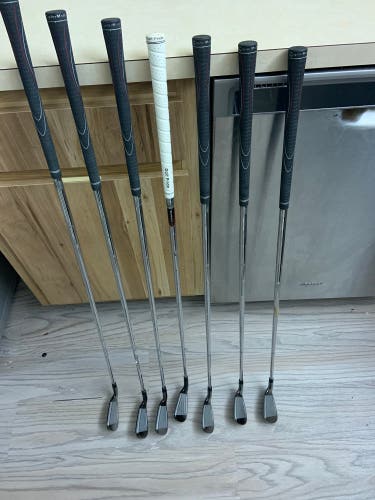 MENS Right Handed Stiff Flex Steel Shaft Burner Iron Set