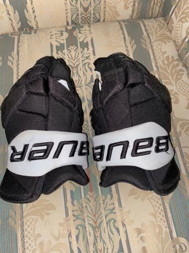 Bauer 14" NCAA Pro Stock Supreme 2S Pro Gloves