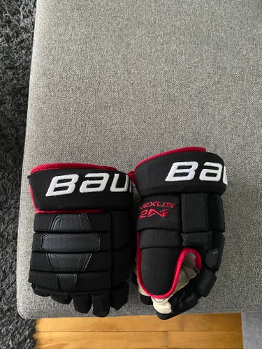 Chicago BlackHawks Kane Specs Bauer Nexus 2N Gloves 14" Pro Stock
