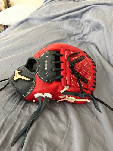 Relaced NWOT 11.25" Global Elite Baseball Glove