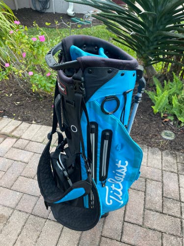 Titleist golf Stand Bag Stadry 4 with double shoulder strap