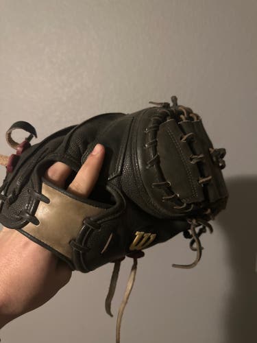 Catcher's 33.5" A2000 Baseball Glove