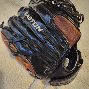 Easton Right Hand Throw Black Magic Baseball/Softball Glove 13" Game Ready
