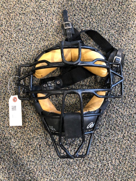 Used Rawlings Catcher's Mask Adult LWMX