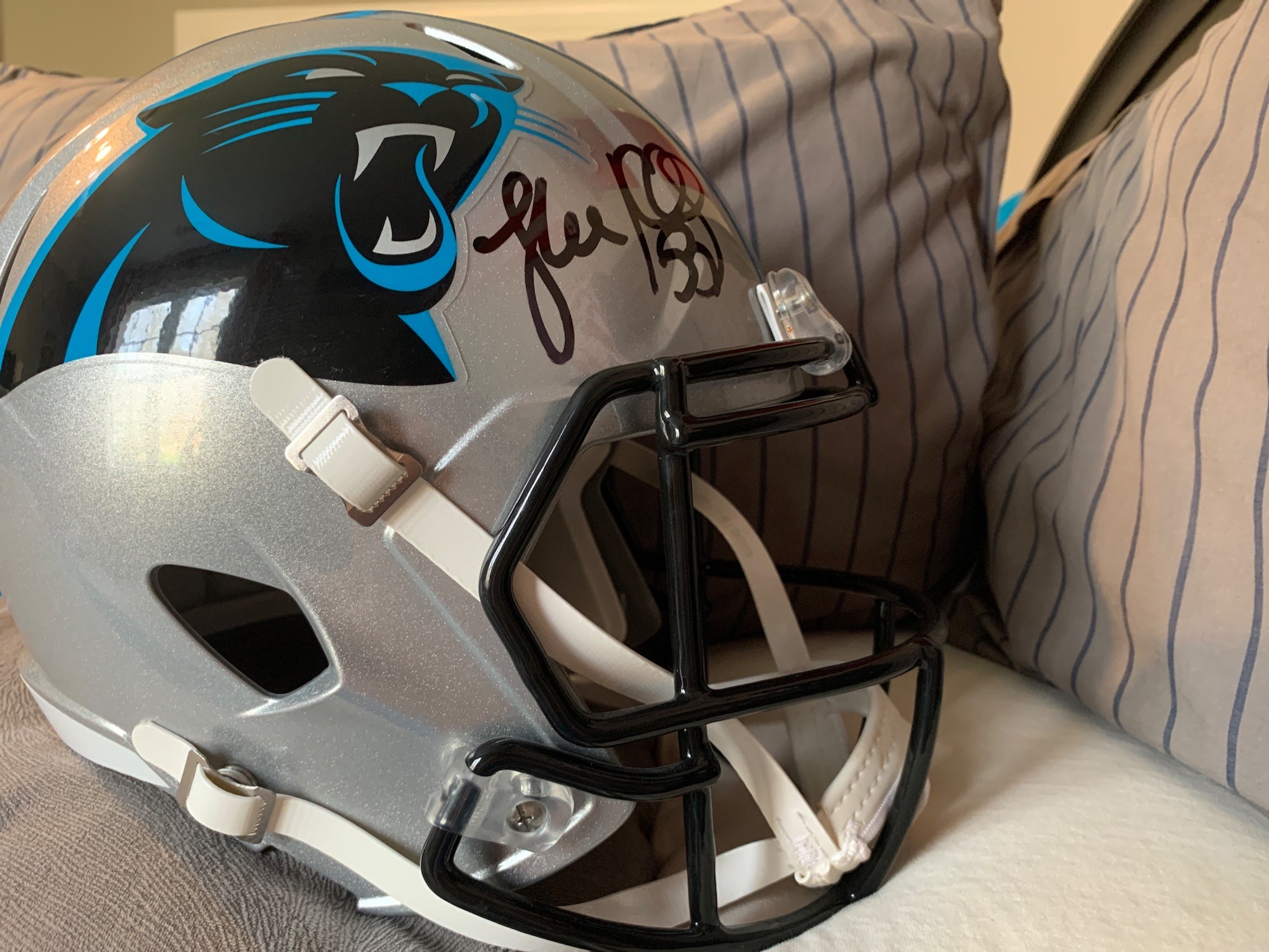 LUKE KUECHLY Carolina Panthers SIGNED Full-Size Speed Matte Black