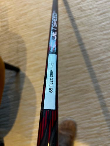 Intermediate Left Hand P28  JetSpeed FT5 Pro Hockey Stick