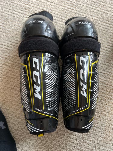 Used ccm tacks 9040 shin pads
