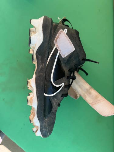 Black Used Men's 6.5 (W 7.5) Nike Force Zoom Trout 7 Footwear
