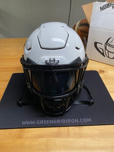 Adult Large Riddell SpeedFlex Helmet New