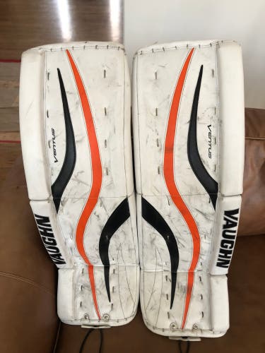 Vaughn Ventus LT88 Hockey Goalie Leg Pads Size 33+2”