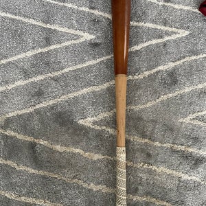 Used  Brett Bros Wood MB-110 Bat (-3) 29 oz 31"