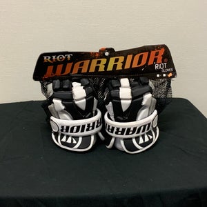 New Player's Warrior Riot  Black Lacrosse Gloves 12”