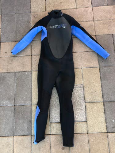 Used Women's Type Thickness O'Neill Wetsuit
