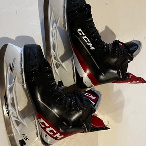 Used Senior CCM JetSpeed FT485 Hockey Skates Regular Width Size 9.5