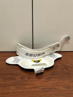 Bauer Supreme Neck Collar Guard (Size: Small/Medium)