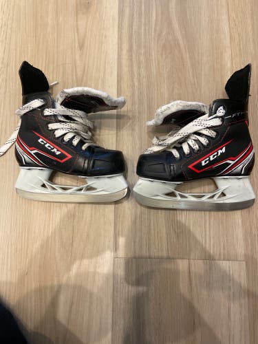 Youth CCM Regular Width Size 11 JetSpeed FT340 Hockey Skates
