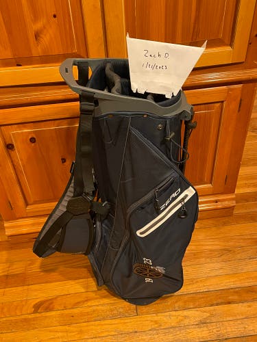 Callaway Golf Zero Stand Bag