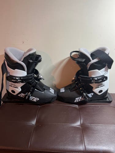 Halden Sled Dogs K9 Snowskates Size XS