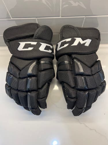 CCM HG10KN Pro Stock Black Gloves 13"