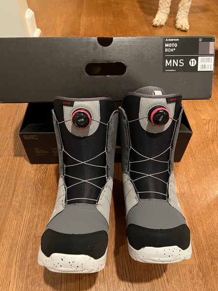 Men's Used Size 11 (Women's 12) Burton Moto Snowboard Boots Medium Flex All Mountain