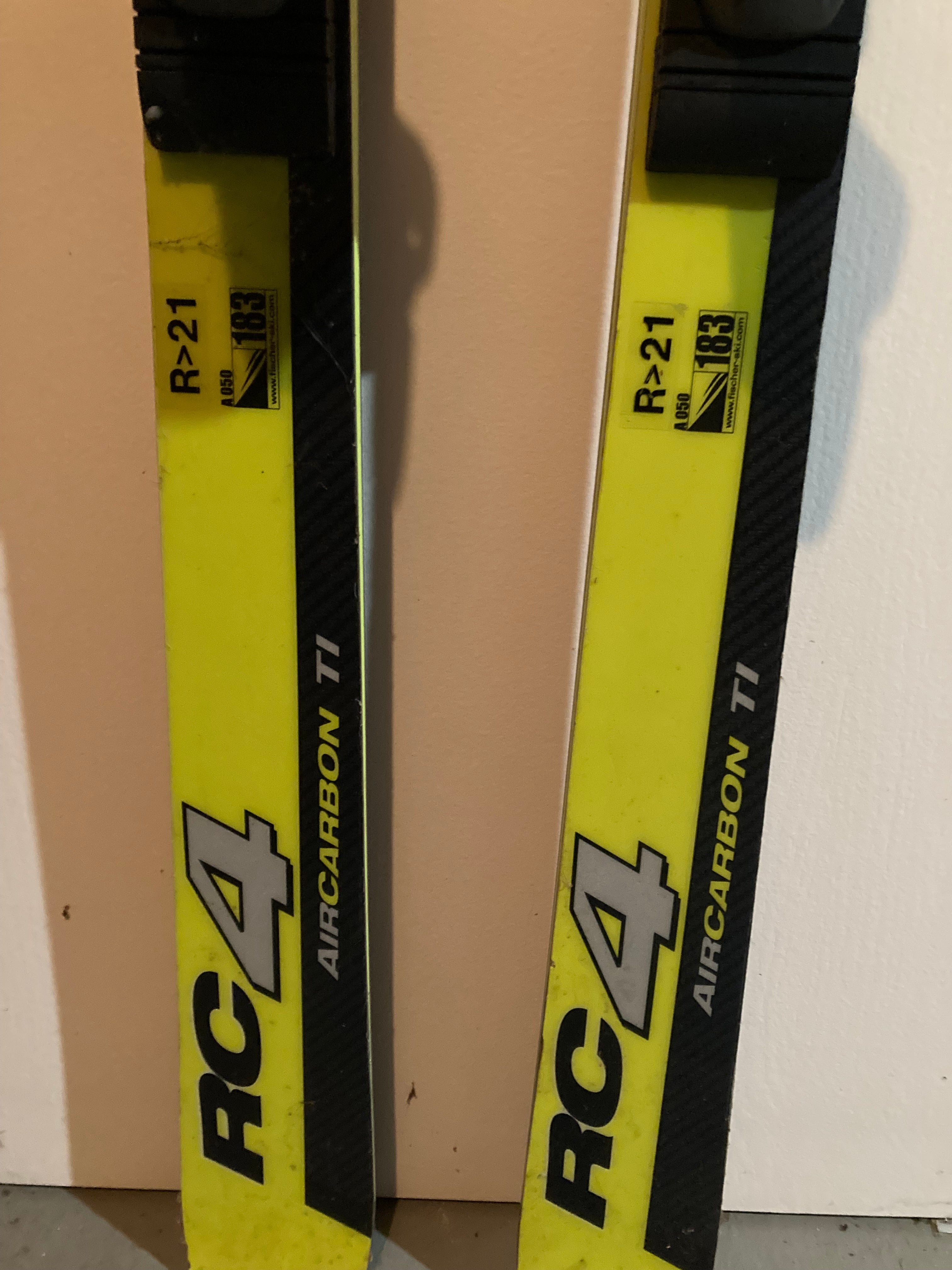 Used Men's Fischer 183 cm Racing RC4 World Cup GS Skis With
