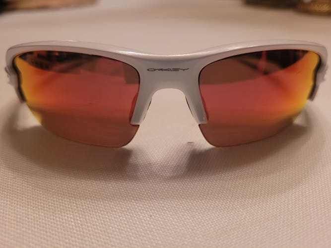 White Youth Used Unisex XS Oakley Sunglasses